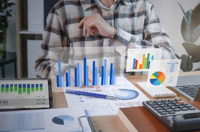 Cómo diseñar una estrategia comercial exitosa para una desarrolladora