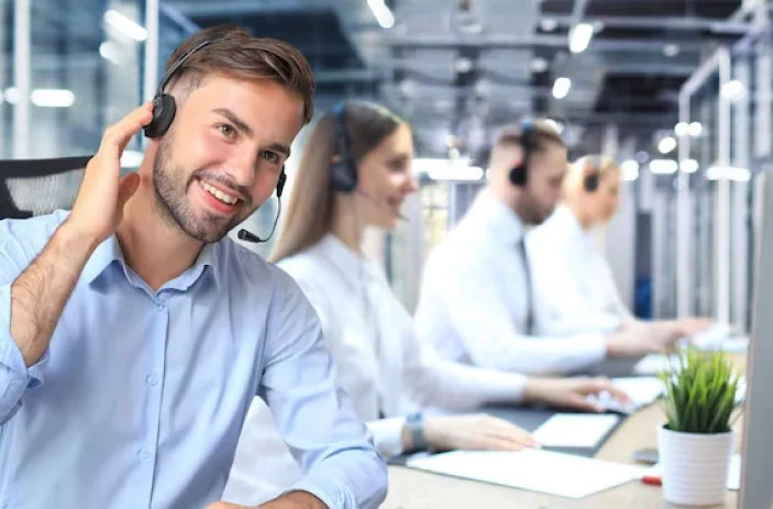 Vendedor realizando llamadas Outbound Marketing