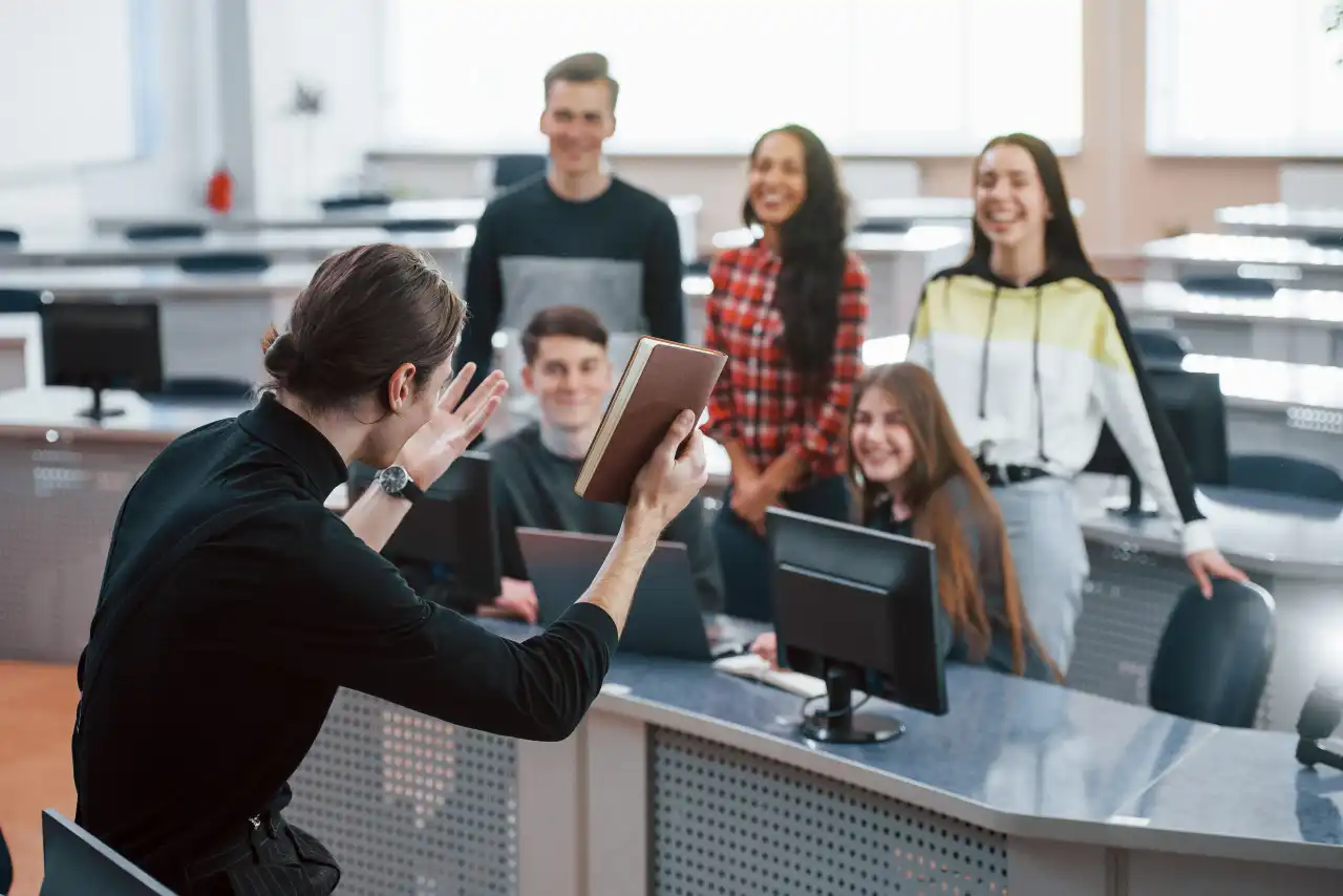 Universidades y Colegios ¡Uy qué chulo!